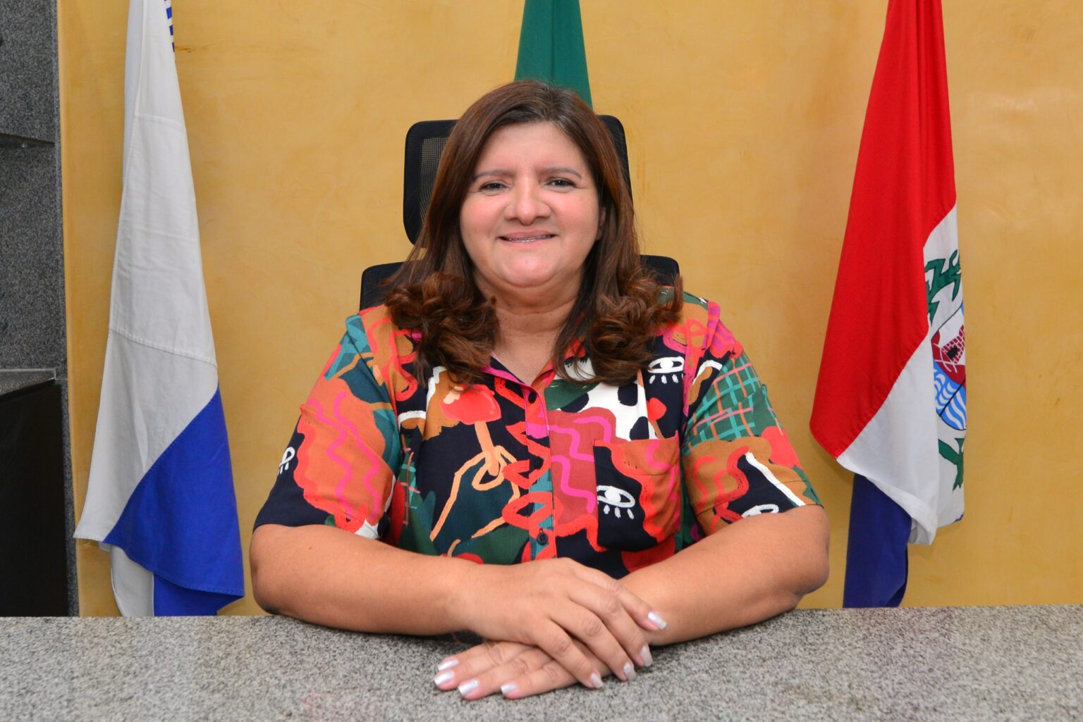 Com 69% de intenções de votos, prefeita Ziane Costa larga na frente em pesquisa para eleições de Delmiro Gouveia