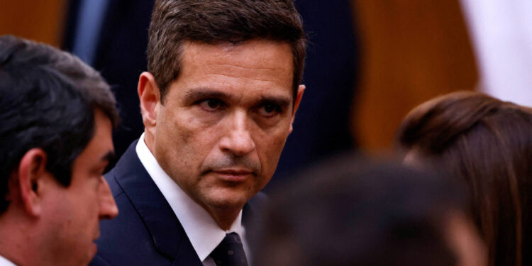 Renan defende antecipação do sucessor de Campos Neto no Banco Central