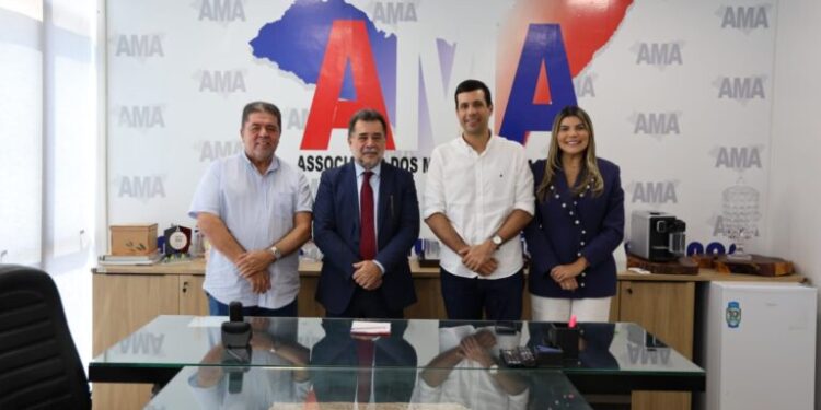 MPAL e AMA tratam sobre transparência na contratação de eventos com recursos públicos
