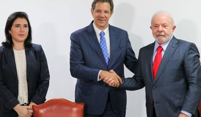 Governo prevê cumprir meta “no limite”, com rombo de até R$ 28,8 bi