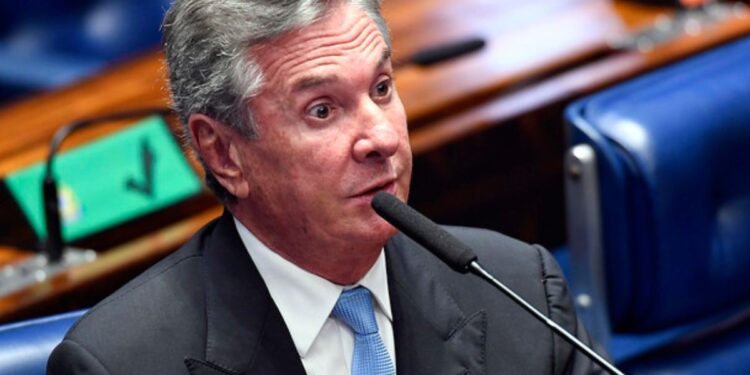 Bando que assaltava mansões em SP, planejou roubo em apartamento de Collor em Maceió