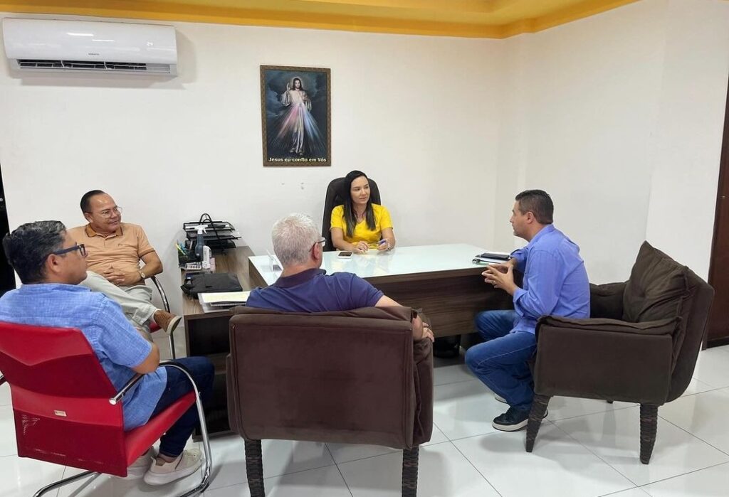 Prefeita de São Luís do Quitunde anuncia planejamento para construção de casas populares na cidade