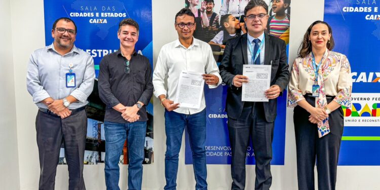 Passo de Camaragibe: prefeito assina termo de compromisso para construção de nova creche na cidade