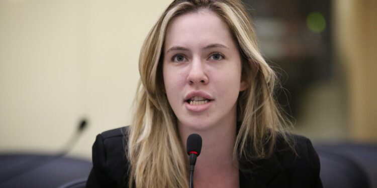 ALE aprova projeto de Cibele Moura que prioriza acesso de estudantes alagoanos a universidades estaduais