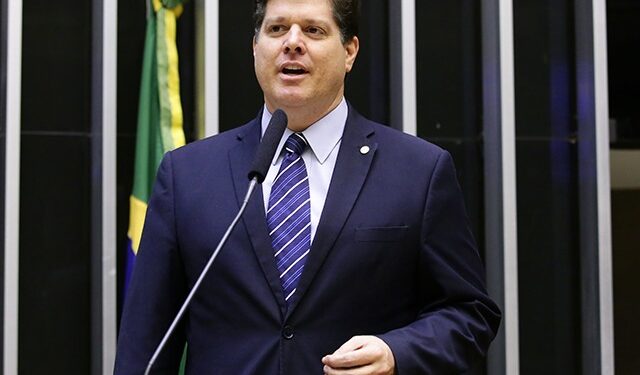 Decisão de proibir candidato do PT para prefeitura em Maceió teve até deboche do MDB em Brasília