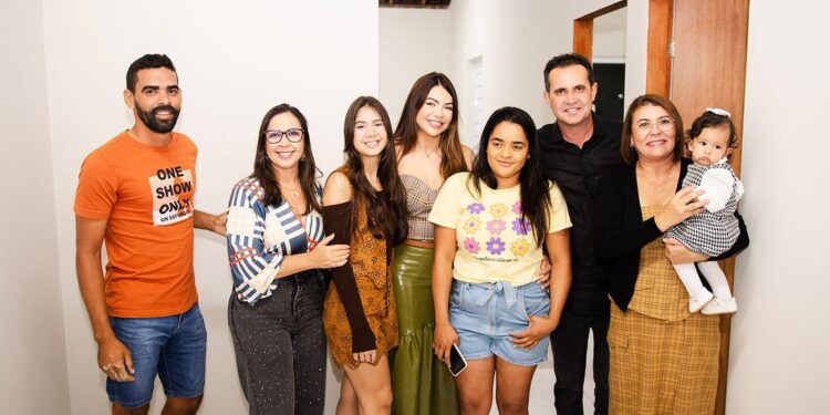 Prefeitura de Carneiros realiza mais duas entregas do Programa Morar Melhor Municipal