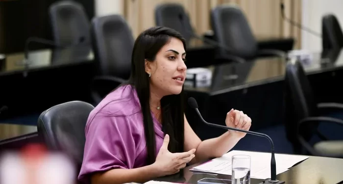 Gabi Gonçalves propõe projeto de lei multa para concessionárias por falhas na água
