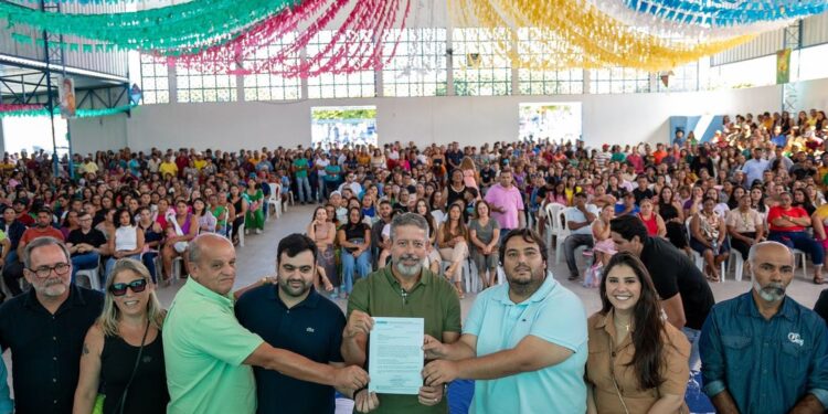 Prefeitura de Inhapi assina ordem de serviço em parceria com a Codevasf para o fornecimento de água para zona rural