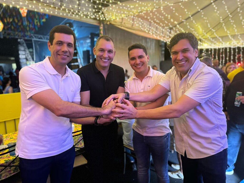 Deputado federal Isnaldo Bulhões prestigia aniversário do prefeito de Campestre e reafirma apoio a candidatura da situação