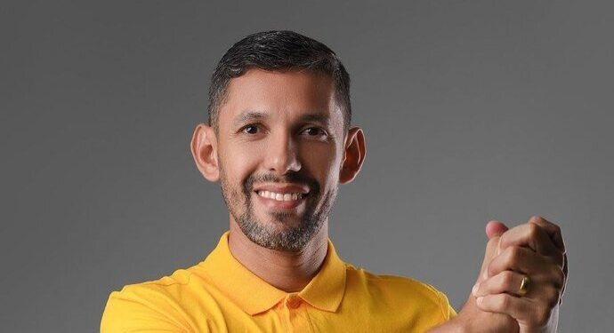 Prefeito de Olivença anuncia compra de mais quatro veículos para a frota municipal