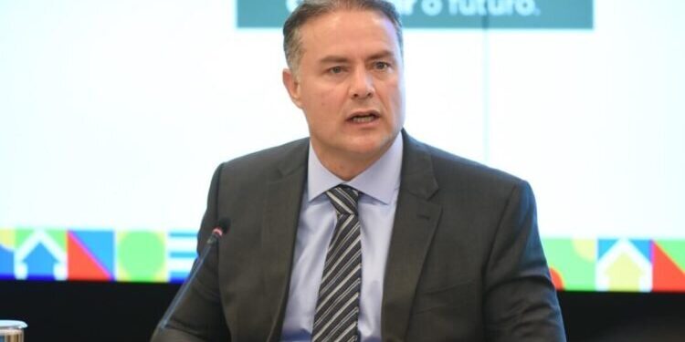 Renan Filho autoriza investimentos de quase R$ 270 mi em rodovias em AL