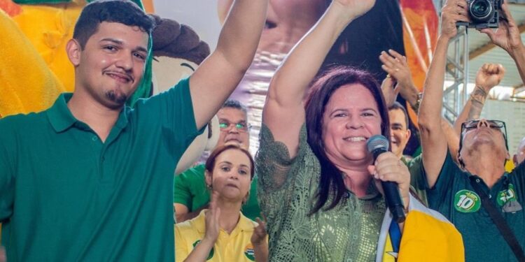Convenção do Republicanos oficializa candidatura de Livia Carla para reeleição na Barra de Santo Antônio