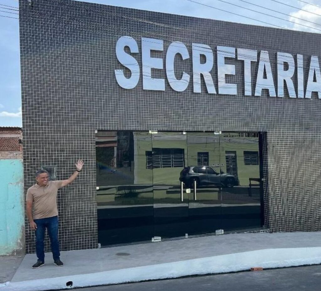 Floriano Melo anuncia novo prédio da Secretaria de Saúde em Jacaré dos Homens