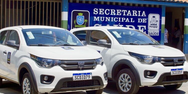 Prefeitura de Maragogi entrega quatro novos veículos para a Saúde do município