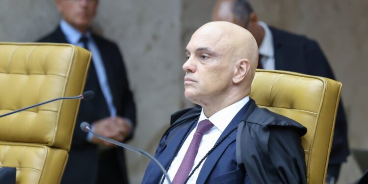 Moraes retira sigilo de relatório da PF sobre tentativa de golpe em 2022