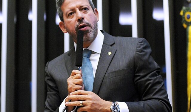 Arthur Lira se destaca novamente e tem avanços na sucessão da Câmara dos Deputados