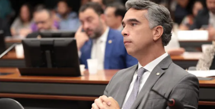 Deputado Rafael Brito pede a criação de grupo de trabalho para imposto de grandes fortunas