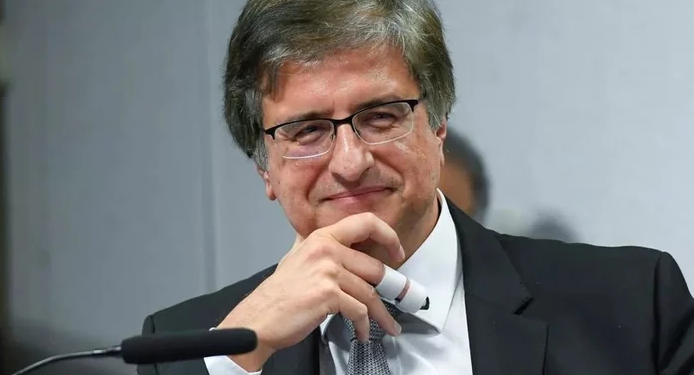 PGR espera relatório da PF e Gonet pode apresentar conjunto de “pacote de denúncias” contra Bolsonaro