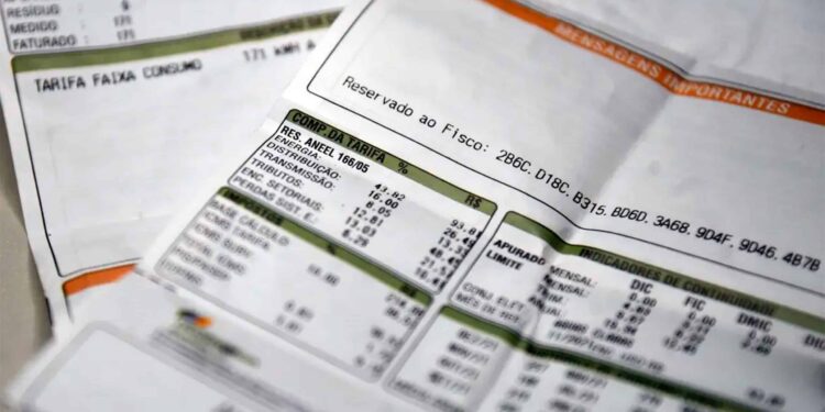 Aneel aciona bandeira verde para dezembro e energia ficará mais barata