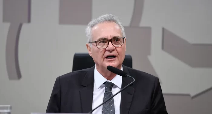 Renan Calheiros defende cautela sobre impactos da vitória de Trump e critica alarmismo