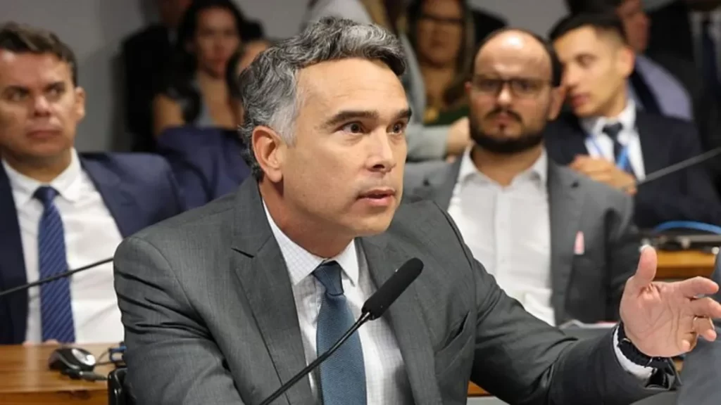 Câmara aprova projeto que garante meia-entrada para profissionais da educação em eventos culturais e esportivos