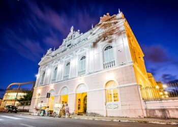 Teatro Deodoro comemora 114 anos com programação gratuita e diversa para o público alagoano