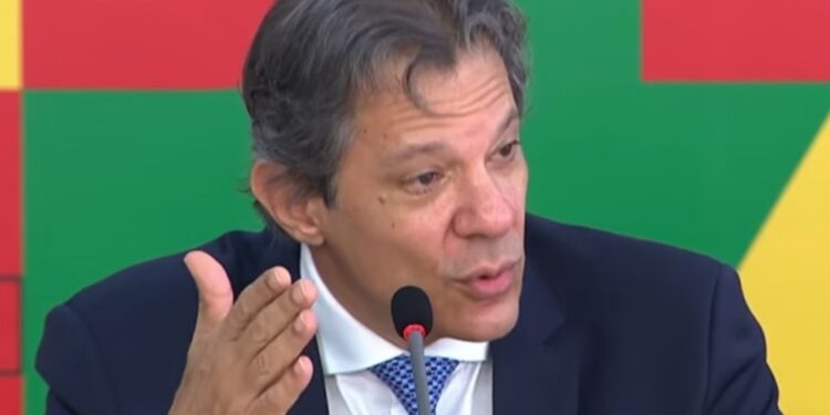 Pacote do governo não é bala de prata nem grand finale, diz Haddad