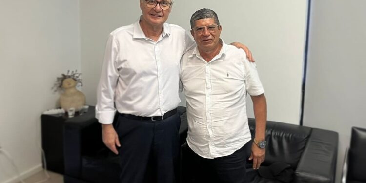 Em Maceió, Prefeito Jaime do Mercado visita parlamentares em busca de recursos para Palestina