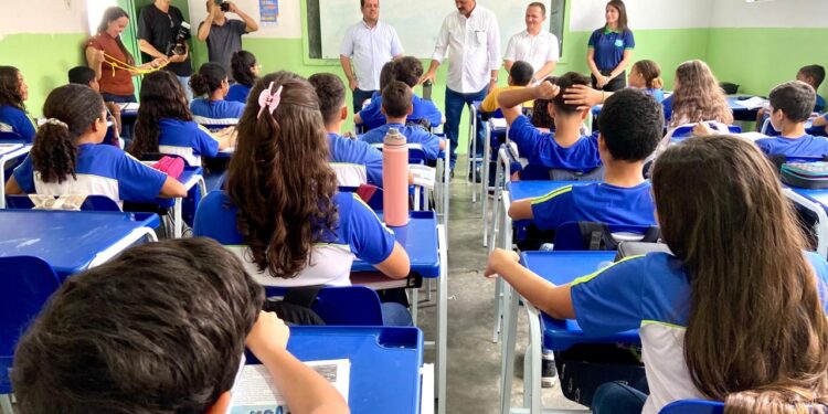 Pioneiro em AL: Limoeiro de Anadia incluirá a disciplina Educação Empreendedora na grade curricular dos estudantes da rede municipal