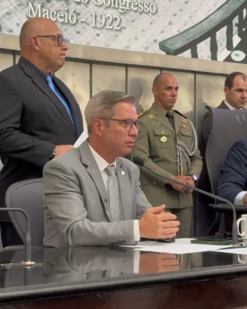 É de autoria de Cabo Bebeto a lei que multa quem faz uso de drogas em espaços públicos em Alagoas