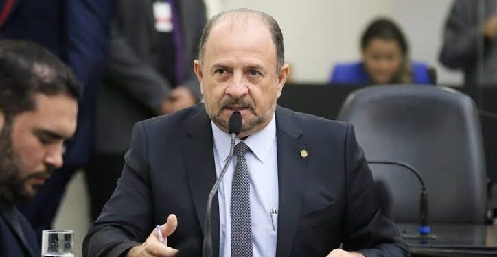 Deputado Antonio Albuquerque critica ações da FPI na zona rural de Alagoas