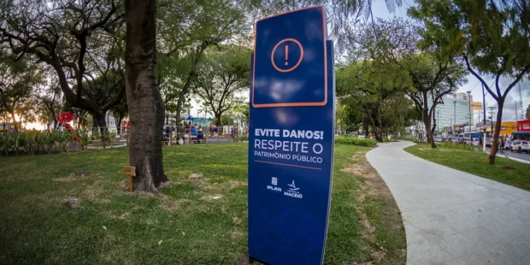 Município responsabilizará influencers por danos ao Parque Centenário após evento polêmico