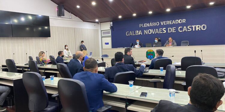 Orçamento de Maceió para 2025 ainda em discussão na CCJ da Câmara