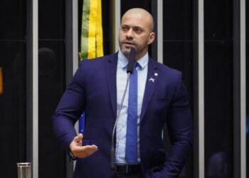 Moraes concede liberdade condicional a Daniel Silveira com restrições rigorosas