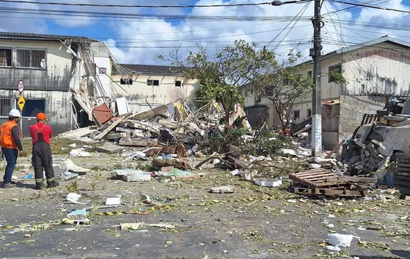 Explosão em prédio de Maceió: laudo aponta modificações irregulares como fator agravante da tragédia