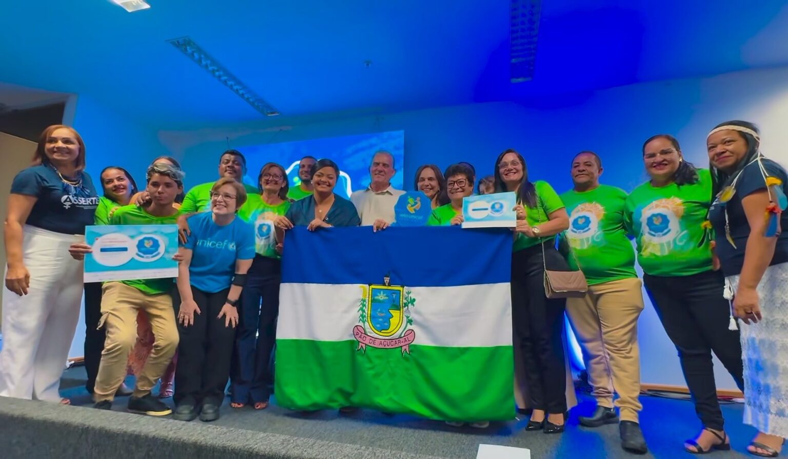 Prefeito de Pão de Açúcar celebra recebimento de Prêmio Selo UNICEF no município