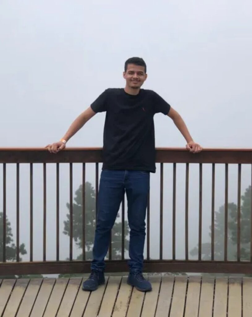 Justiça determina matrícula de estudante com autismo em curso de Medicina da Ufal