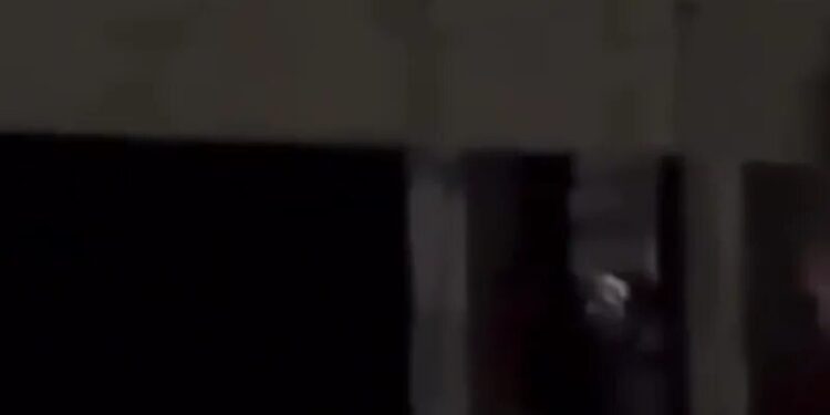 Casal é flagrado fazendo sexo no Marco dos Corais; polícia investiga