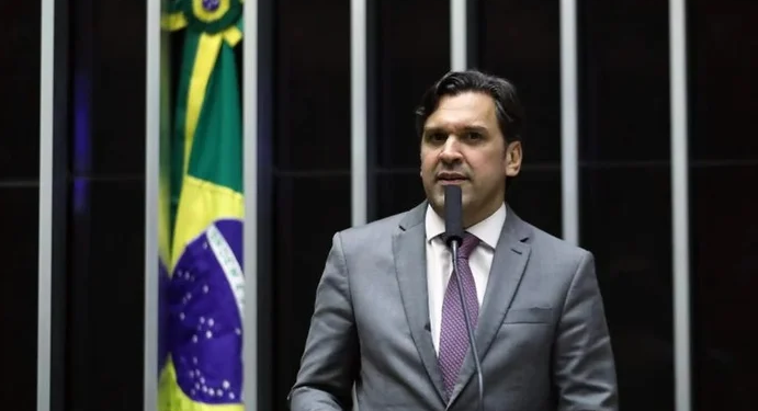 Isnaldo Bulhões: uma nova liderança de Alagoas em Brasília