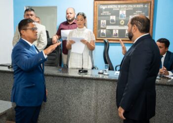 Flávia Oliveira assume mandato histórico como vereadora mais votada de Santa Luzia do Norte