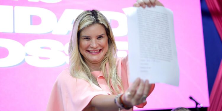 Em seu discurso de posse, prefeita Ceci reafirma compromisso com Atalaia e inspira mulheres a romper paradigmas