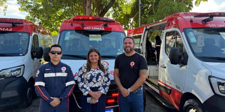 Delmiro Gouveia recebe nova ambulância do SAMU para reforço no atendimento de emergência
