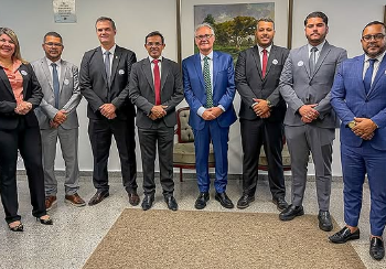 Prefeito de Messias e vereadores se reúnem com senador Renan Calheiros e garantem recursos para o município