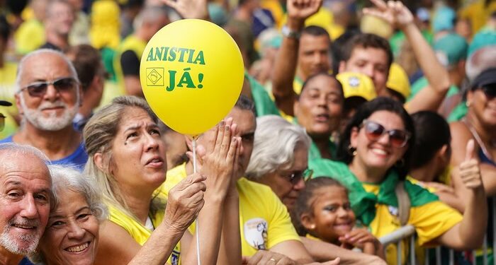 Após manobra de Hugo Motta, governo e oposição travam batalha pelo PL da Anistia