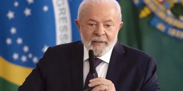 Lula dá carta branca para novo presidente do INSS, que vai trocar diretores