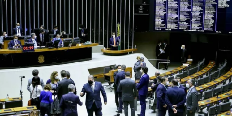 Câmara se prepara para votar aumento no número de deputados federais
