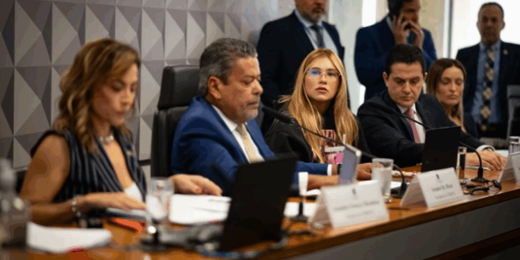 Reta final de CPI das Bets tem negativa de Davi e restrições do STF