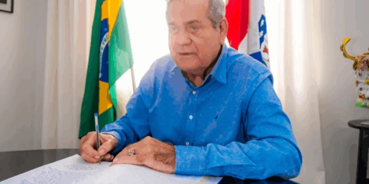 Lessa se afasta por orientação médica e Marcelo Victor deve assumir governo