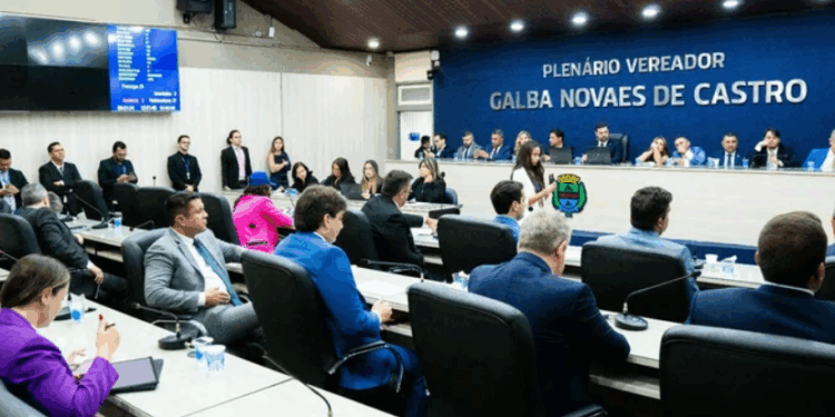 Câmara de Maceió mantém veto à emenda que remanejava verbas da limpeza urbana