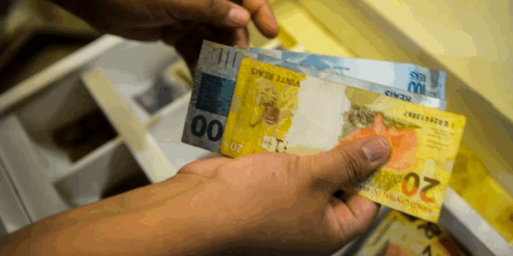 Salário de maio dos servidores de Alagoas será pago nesta quinta (29); veja o horário